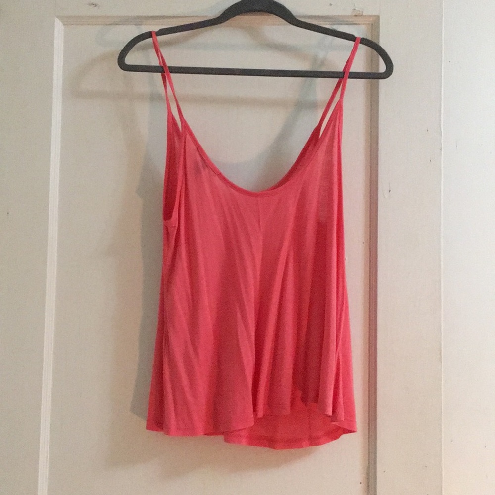 Pink tank top - Picture 3 of 3